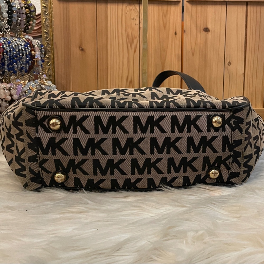 💜Michael Kors Black and Brown Logo Tote - Picture 8 of 12